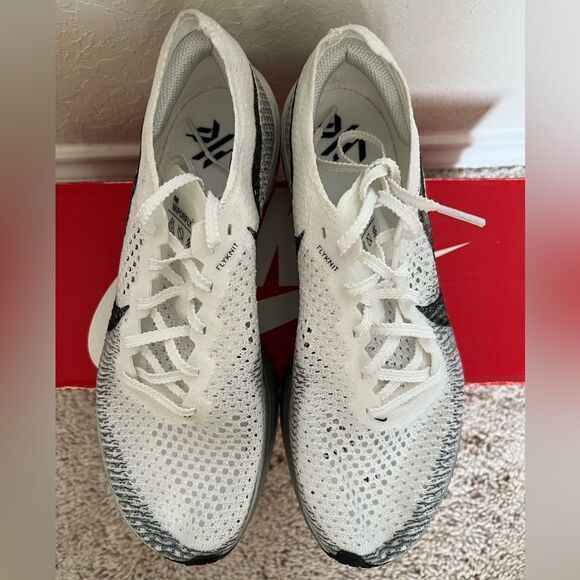 Nike ZoomX Vaporfly Next% 3 White Metallic Silver - Picture 4 of 9